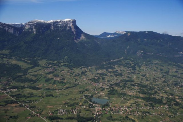 Vignoble des Abymes et d'Apremont au pied du Mont Granier